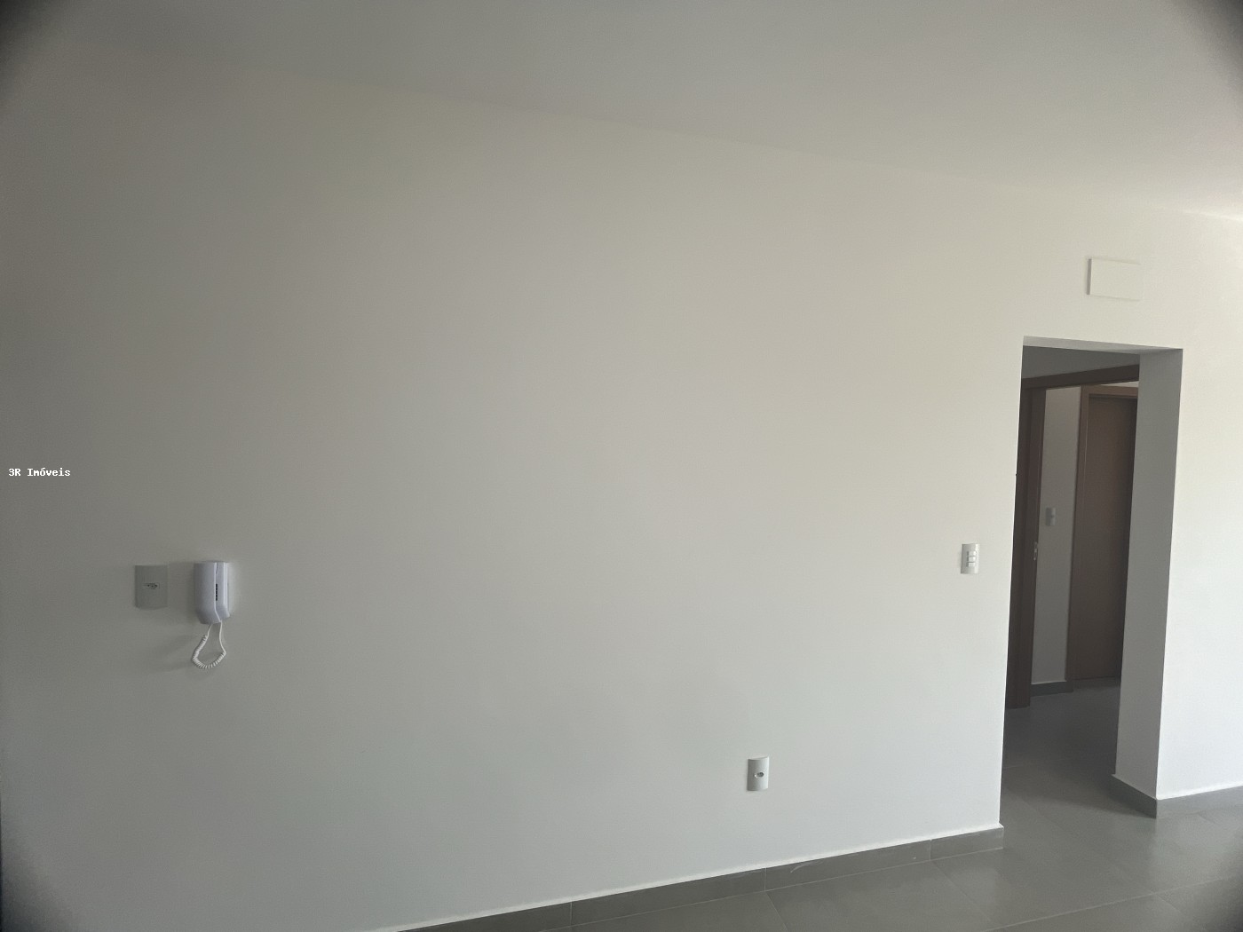Apartamento para alugar com 2 quartos, 63m² - Foto 2