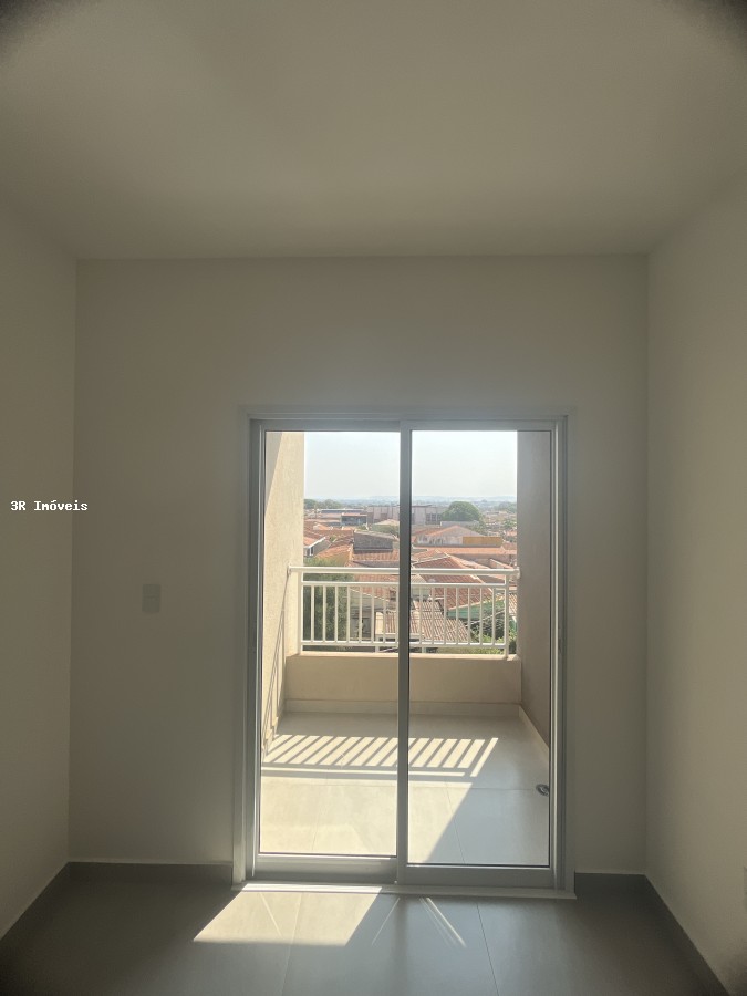 Apartamento para alugar com 2 quartos, 63m² - Foto 3