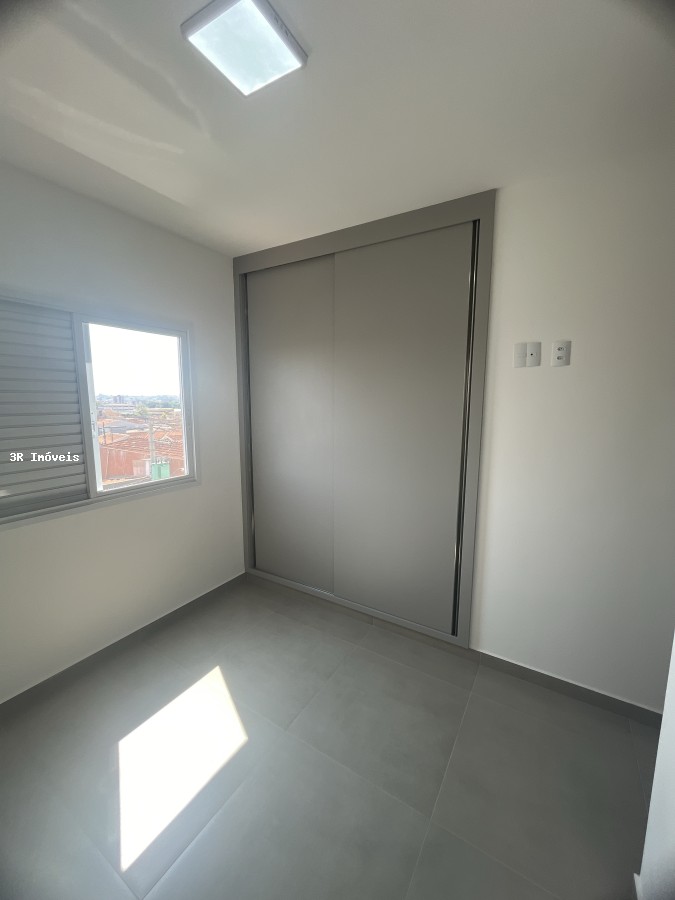 Apartamento para alugar com 2 quartos, 63m² - Foto 6