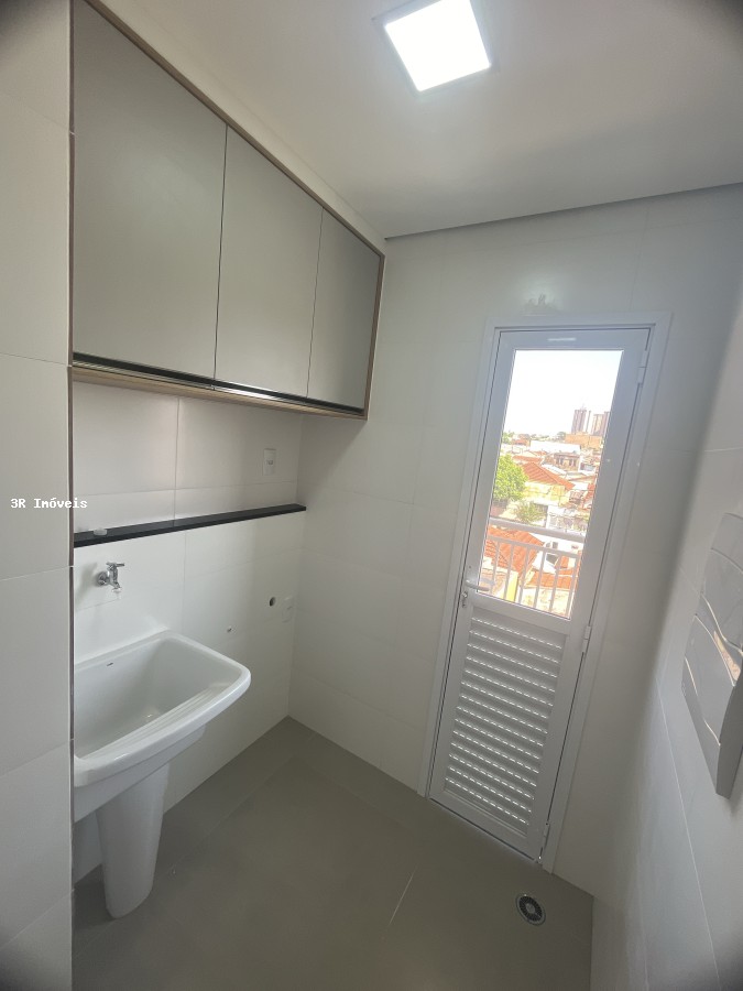 Apartamento para alugar com 2 quartos, 63m² - Foto 13