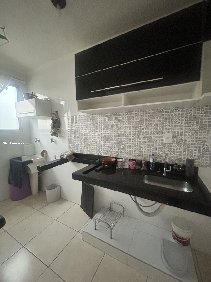 Apartamento à venda com 2 quartos, 48m² - Foto 3