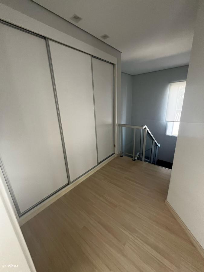 Casa de Condomínio à venda com 3 quartos, 273m² - Foto 10