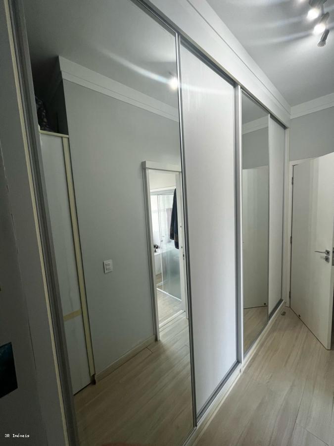 Casa de Condomínio à venda com 3 quartos, 273m² - Foto 17
