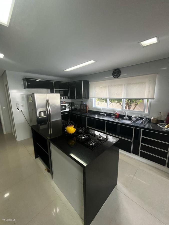 Casa de Condomínio à venda com 3 quartos, 273m² - Foto 40