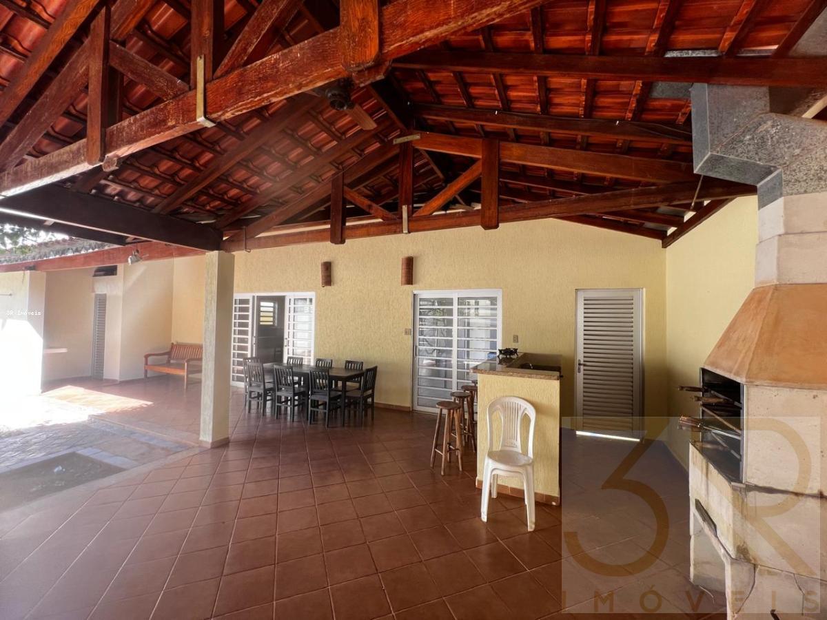 Casa, 3 quartos, 230 m² - Foto 3