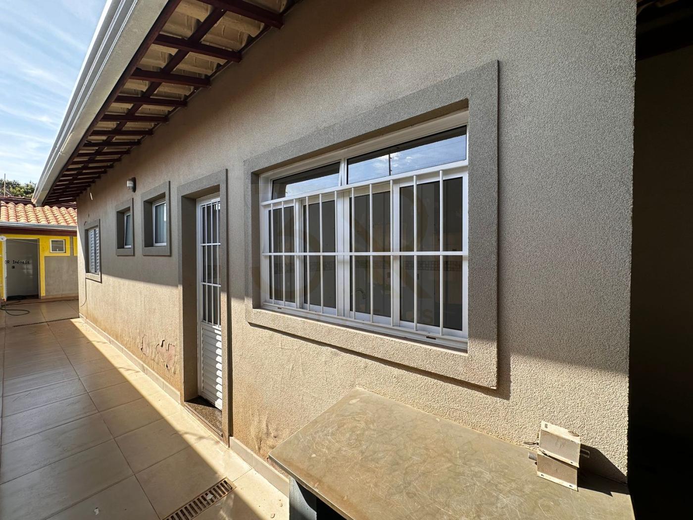 Casa à venda com 3 quartos, 226m² - Foto 5