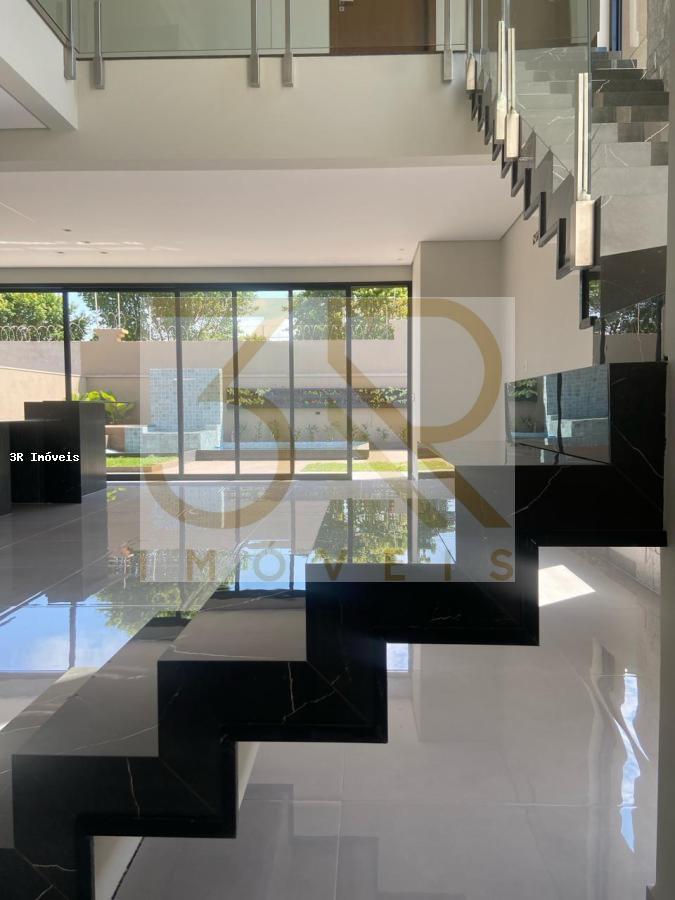 Casa de Condomínio à venda com 3 quartos, 269m² - Foto 3
