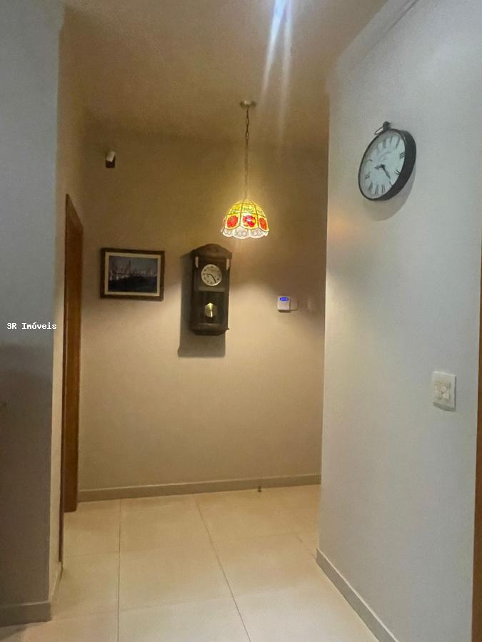 Casa de Condomínio à venda com 4 quartos, 472m² - Foto 5