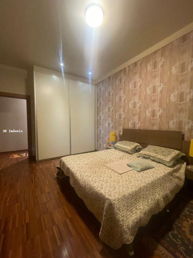 Casa de Condomínio à venda com 4 quartos, 472m² - Foto 36