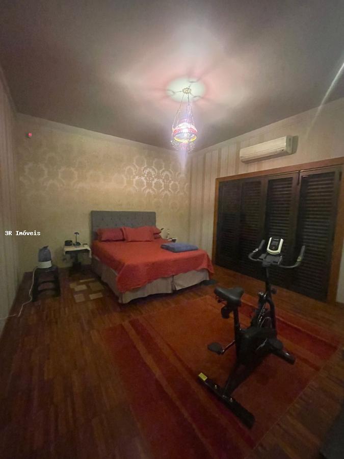 Casa de Condomínio à venda com 4 quartos, 472m² - Foto 32