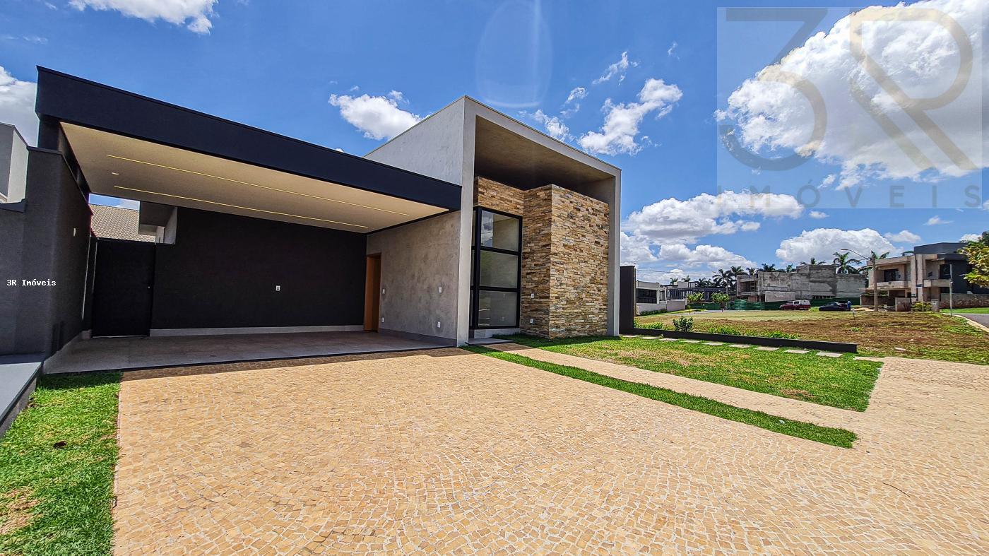 Casa de Condomínio à venda com 3 quartos, 204m² - Foto 1