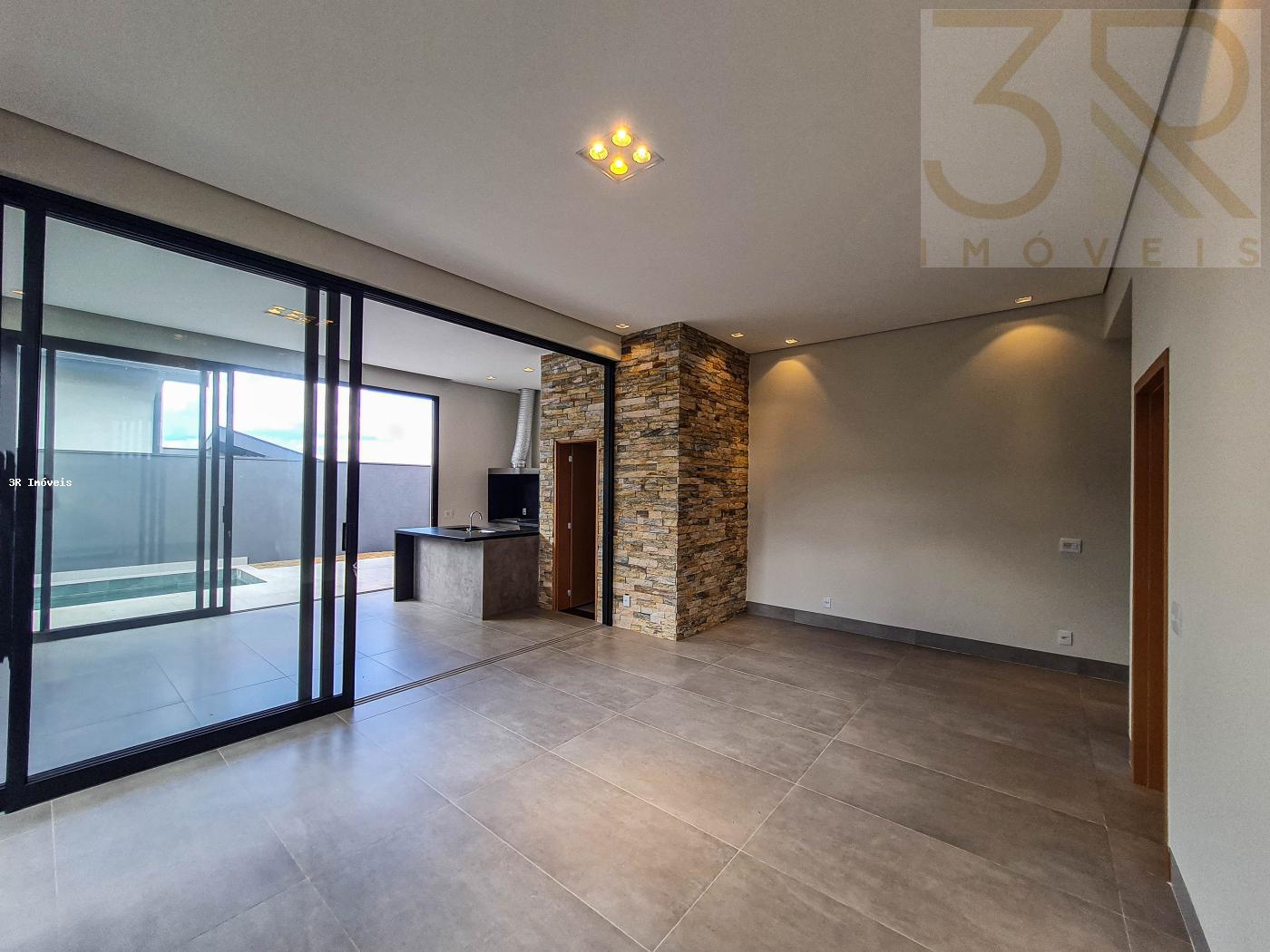 Casa de Condomínio à venda com 3 quartos, 204m² - Foto 4