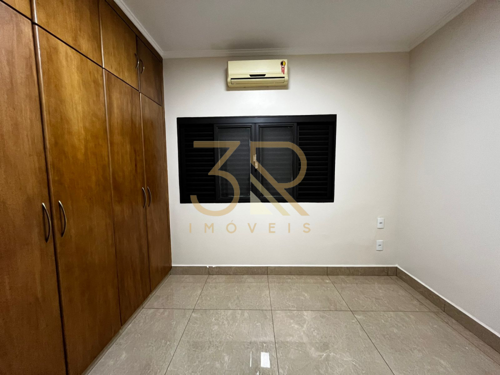 Casa, 3 quartos, 265 m² - Foto 32